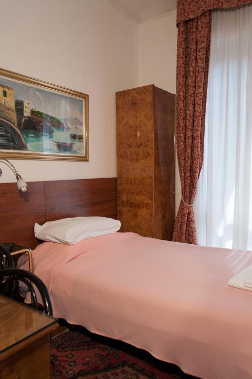 Vip Hotel ピアチェンツァ 部屋 写真