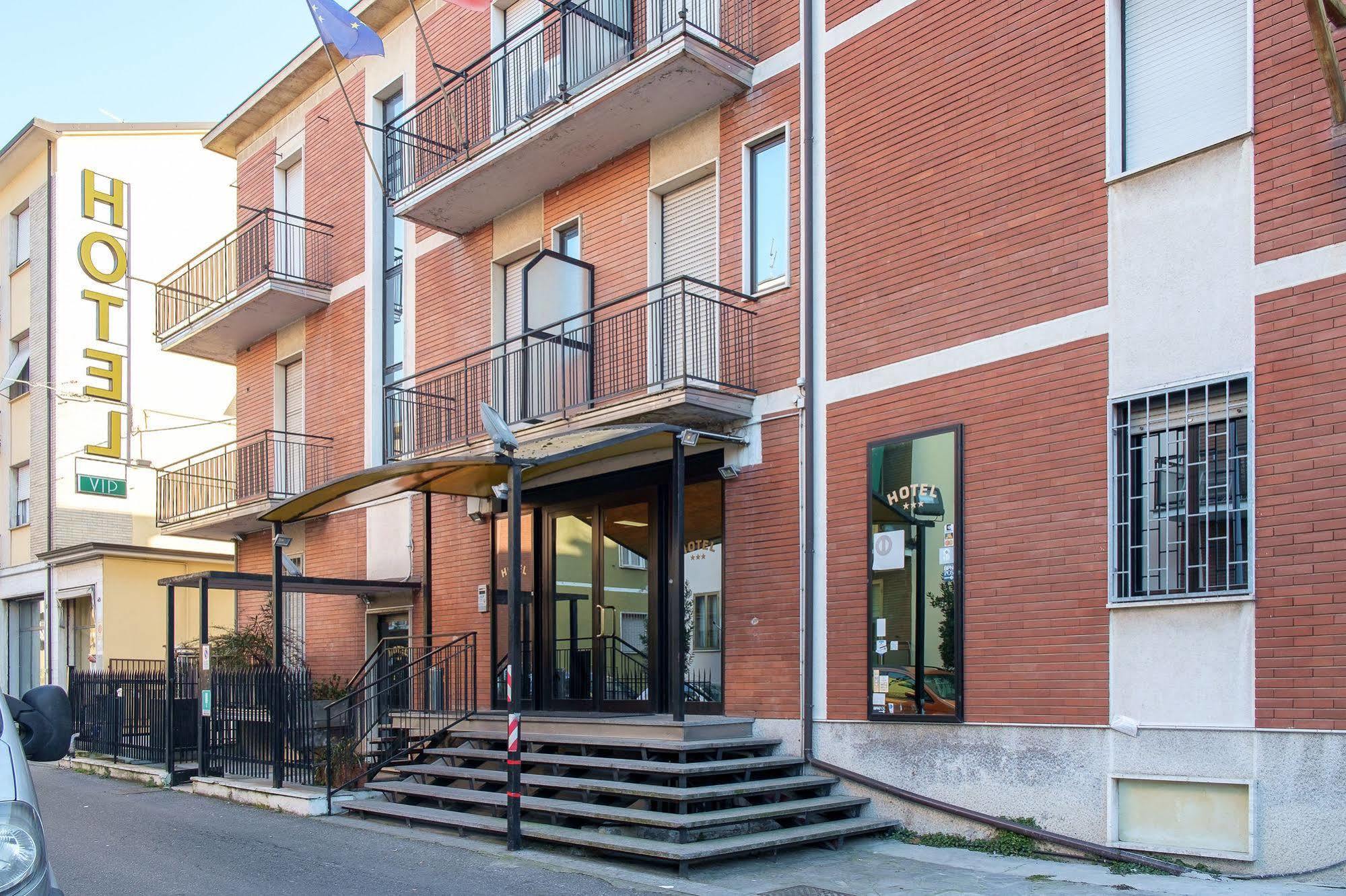 Vip Hotel ピアチェンツァ エクステリア 写真